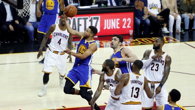 Los Warriors tratarán de frenar el impulso de los Cavaliers para ganar la final de la NBA