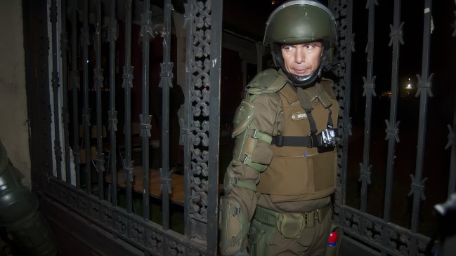 Desalojo al Liceo Confederación Suiza dejó 16 detenidos