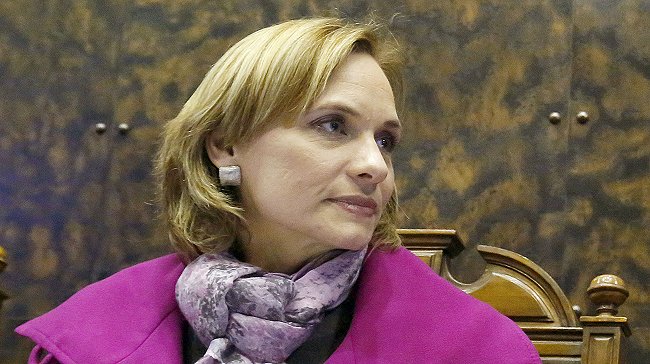 Nueva Mayoría suspende cita con la DC tras críticas de Goic a Guillier