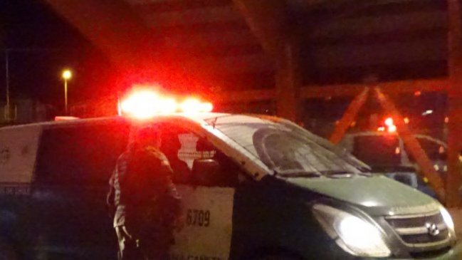 Violento asalto en domicilio de Santiago: Delincuentes ataron a un padre y sus dos hijas