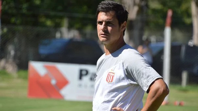 Lucas Nardi no será entrenador de Estudiantes por tuiteos contra Bilardo