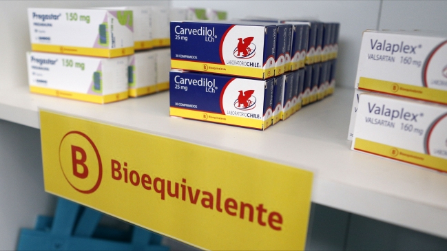 Sernac: Diferencias de hasta 36 mil pesos entre bioequivalentes y medicamentos de marca