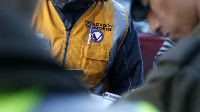 Gobierno se querellará por homicidio frustrado tras agresión a fiscalizadora del Transantiago