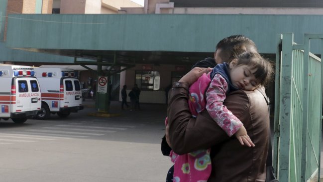 Minsal evalúa adelantar las vacaciones de invierno por alta circulación de virus