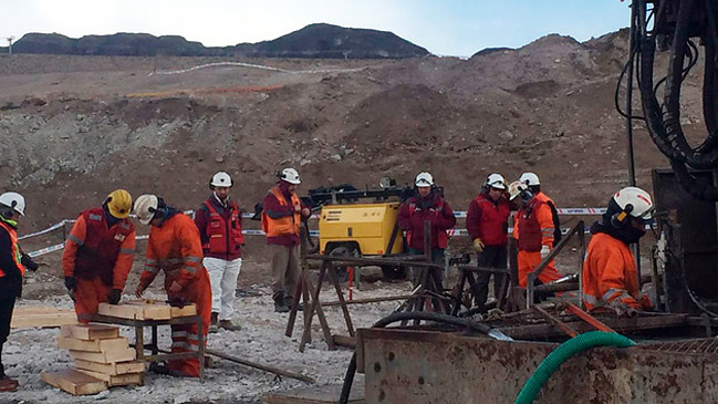 Sonda llegó a los 200 metros y encontró agua: 