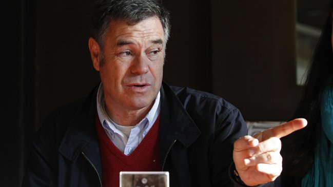 Ossandón y bloqueo de cuenta en Facebook: 