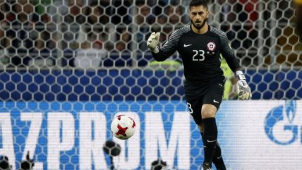 Johnny Herrera: Con Claudio somos rivales desde chicos y es un amigo