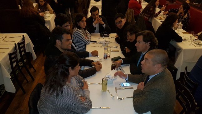 Dirigentes DC y PPD se reunieron para 