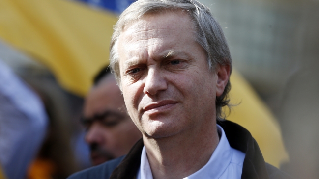 José Antonio Kast no descartó que Piñera esté involucrado en denuncia contra Ossandón