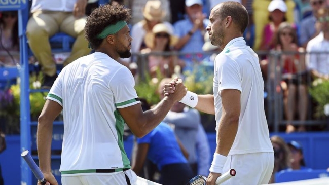 Gilles Muller despachó a Jo-Wilfried Tsonga en Queen's