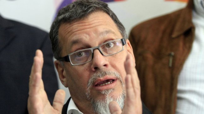 Lagos Weber estará internado al menos una semana tras infarto