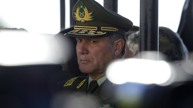 General Villalobos nombró al primer contralor de Carabineros