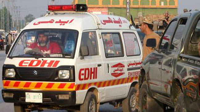 Al menos 120 muertos por explosión de camión cisterna accidentado en Pakistán