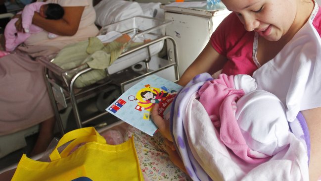 Aumentan las cesáreas en la red pública: Minsal elabora plan para su regulación