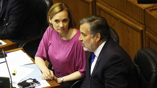 Timoneles de la Nueva Mayoría descartan acuerdo parlamentario con la DC