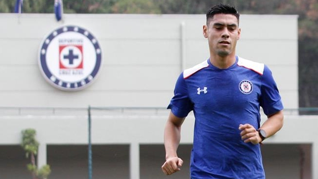 Felipe Mora se integró a las prácticas de Cruz Azul