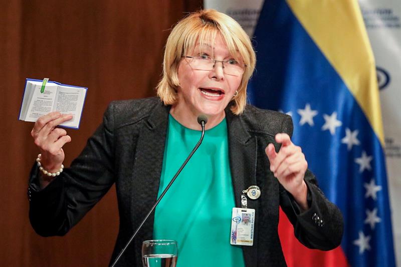 Fiscal que enfrenta a Maduro denunció 