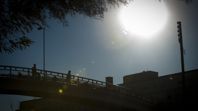 Cielos despejados y agradables temperaturas tendrá Santiago este fin de semana