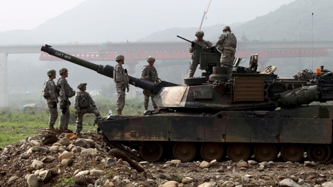 EEUU aplaza reclutamiento de transexuales para Fuerzas Armadas hasta 2018