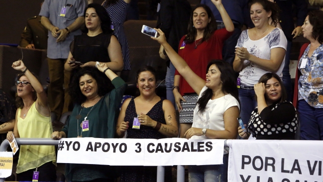 Senador Araya y proyecto de aborto: Objeción de conciencia está en punto muerto