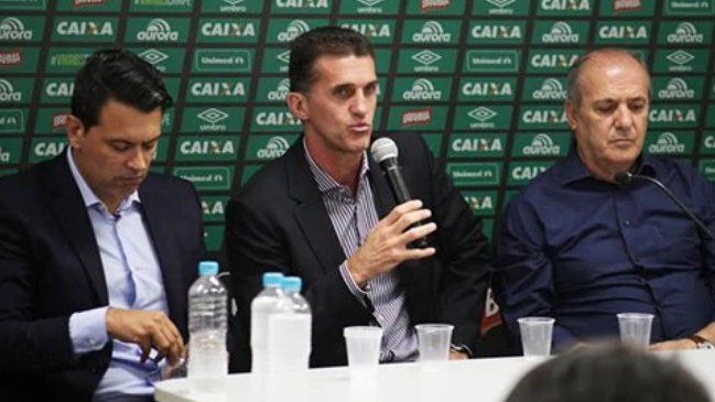 Chapecoense despidió a su entrenador por malos resultados