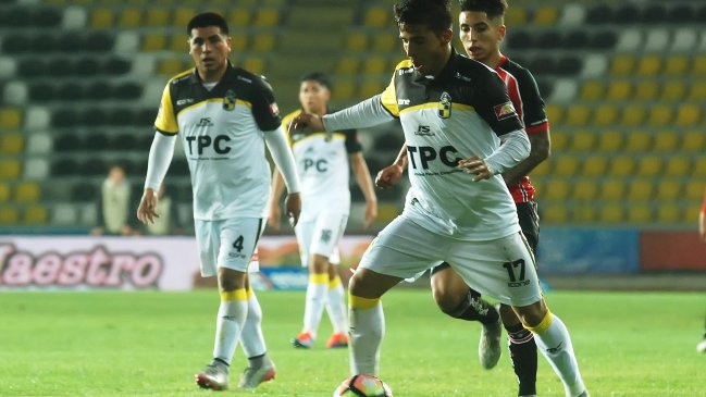 Coquimbo batió a un débil Colo Colo que sumó complicado antecedente para su debut en Copa Chile