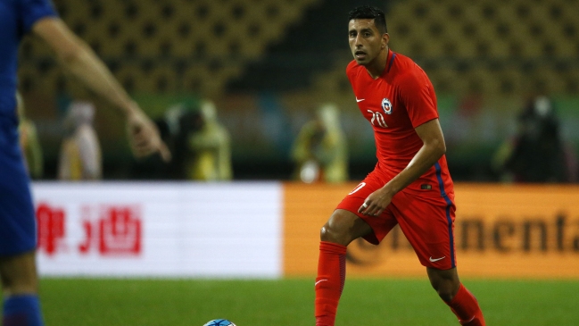 Guillermo Maripán partió a España para sellar su vínculo con Alavés