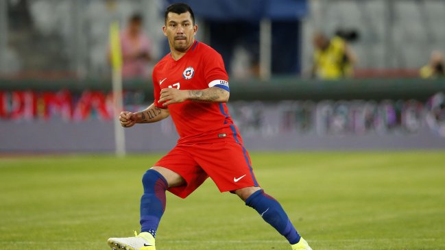Gary Medel está cerca de partir a Tigres de la liga mexicana