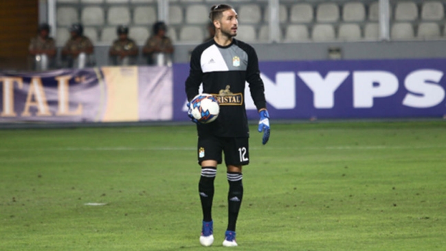 Mauricio Viana fue héroe en triunfo de Sporting Cristal en Perú