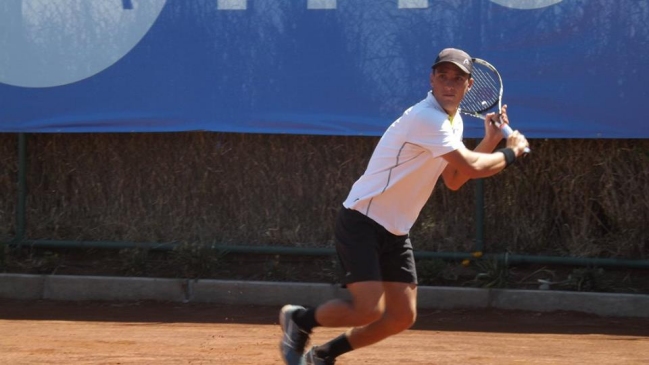 Cristóbal Saavedra estará fuera de las canchas debido a fractura por estrés