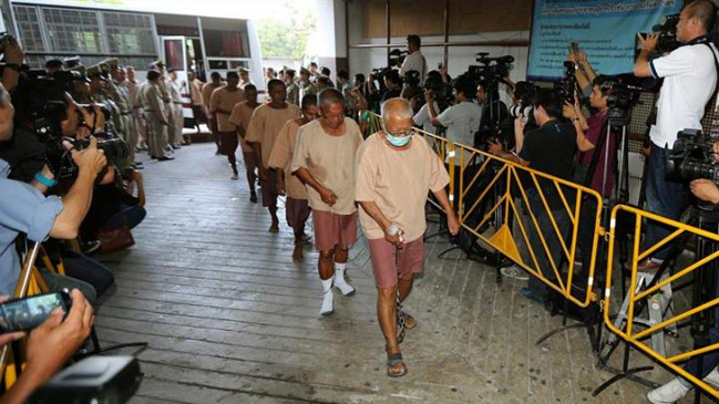 Empresarios, policías y militares son condenados por tráfico humano en Tailandia