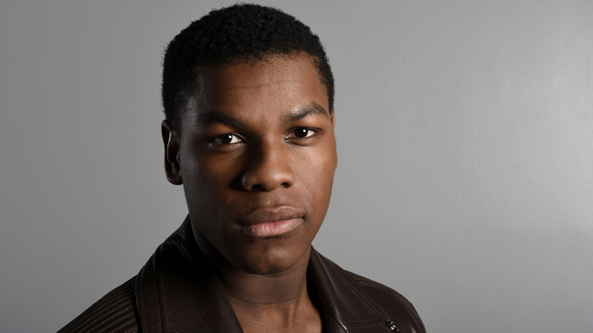 John Boyega criticó la falta de diversidad de razas en 