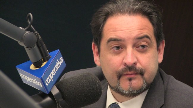 Ministro de Energía está 