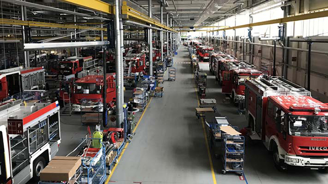 Bomberos concretó adquisición de 100 nuevos carros bomba