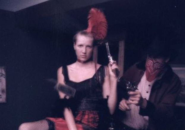 Profesora es acusada de tener sexo con un alumno en un avión