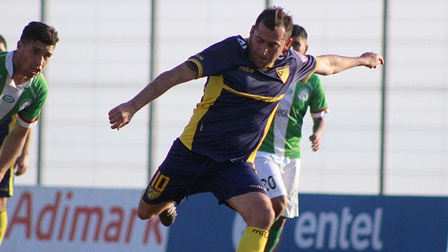 Capitán de Barnechea: Siempre el futbolista es el más perjudicado con estos problemas