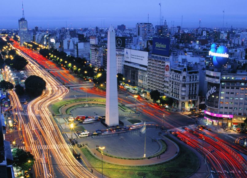 Latam lanzó promoción para viajar a Argentina y Perú