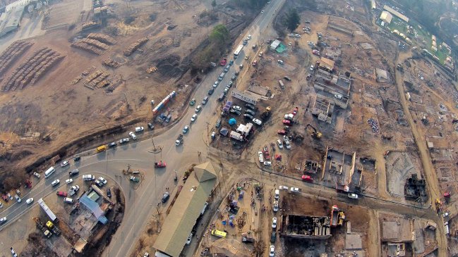 Escuela reconstruida lleva cuatro meses cerrada por filtraciones de agua