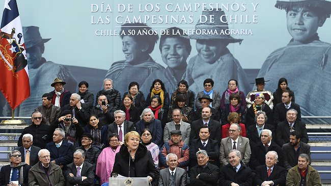 Bachelet: La reforma agraria terminó con un sistema de relaciones sociales injusto y arcaico