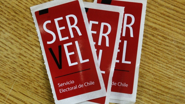 Servel: 1.718 personas renunciaron a partidos políticos por plataforma web