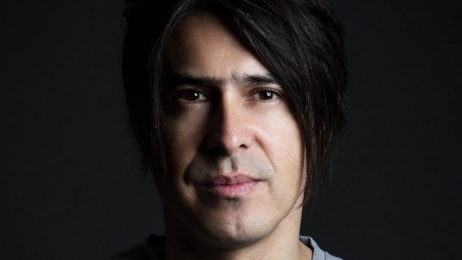 Ex baterista de Lucybell reedita su primer disco solista