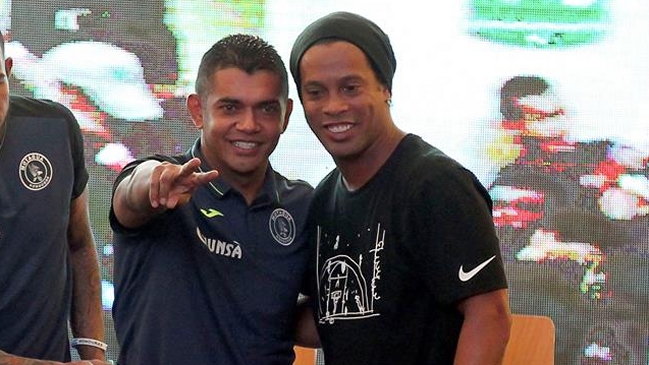 Ronaldinho recomendó a Neymar que 