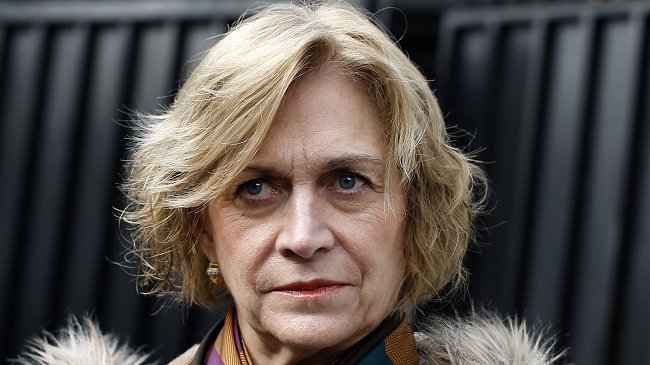 Evelyn Matthei lanza servicio 24 horas de 