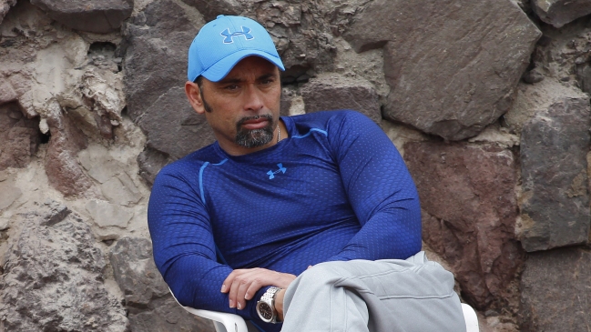 Un indignado Marcelo Ríos desmintió embarazo de su esposa