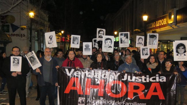 Familiares de detenidos desaparecidos marcharon en Talca por el cierre de Punta Peuco