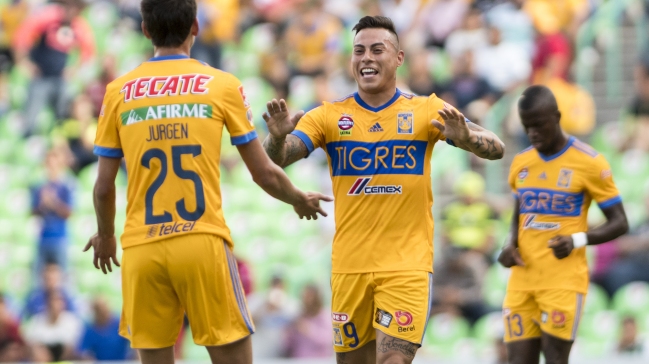 Eduardo Vargas volvió a inflar redes en México