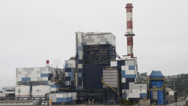 Tres ejecutivos de ENEL formalizados por contaminación en la costa de Coronel