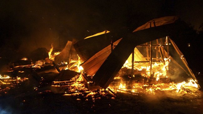 Ataque incendiario contra casa de veraneo se registró en Cañete