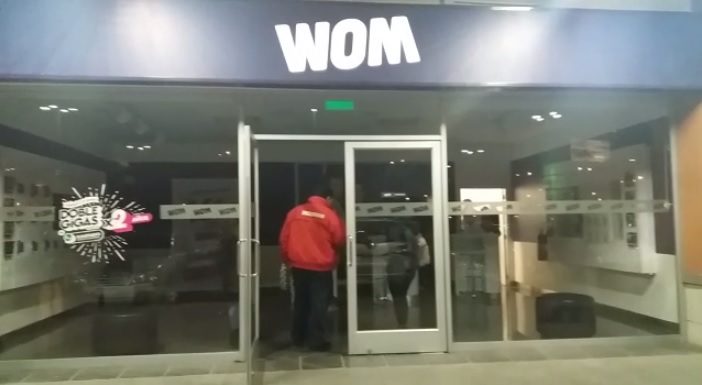 Seis detenidos tras robo frustrado a tienda WOM en Maipú