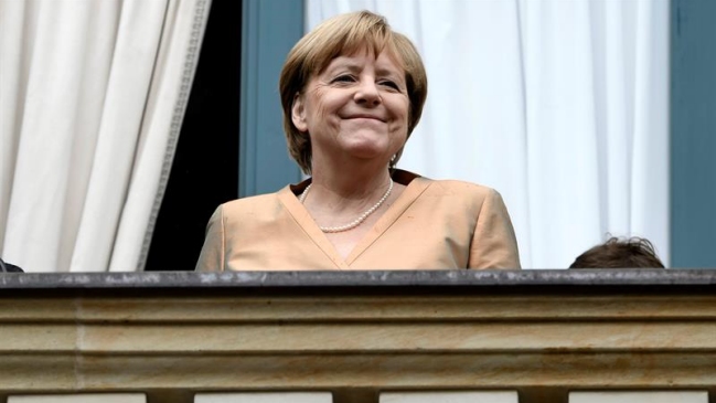 Merkel lidera con claridad las encuestas a dos meses de elecciones en Alemania